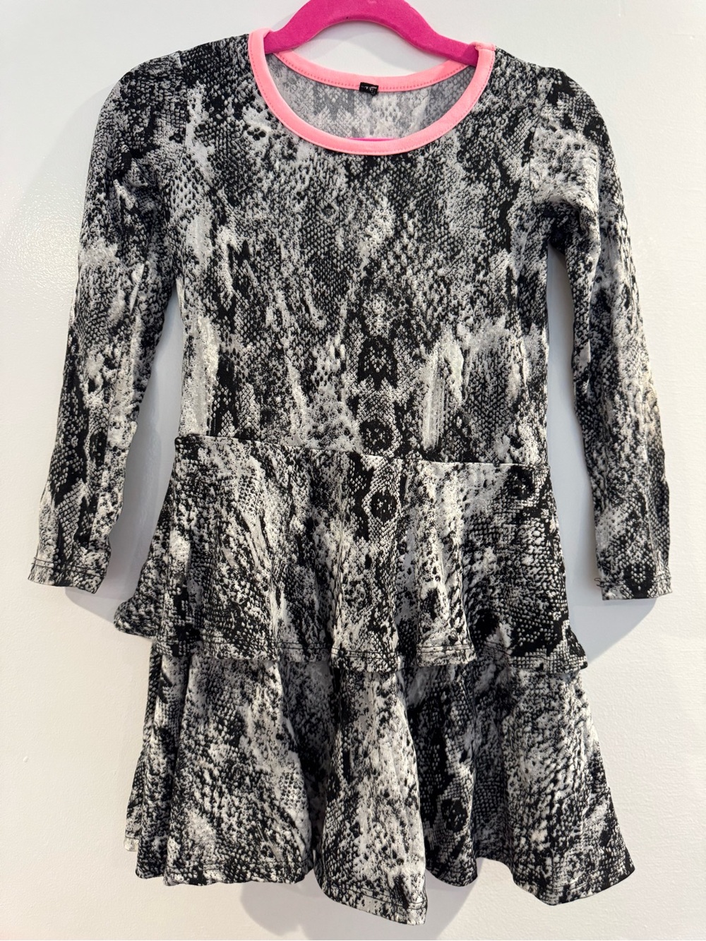 Pixielane Girls Black & White Snake-Print Long Sleeve Dress with Pink Trim 4T